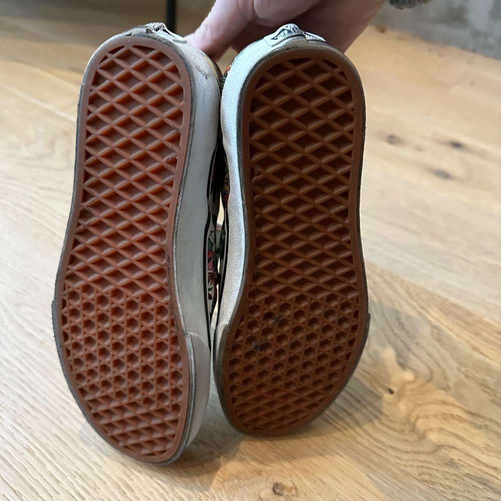 Vans slides - Picture 4 of 5